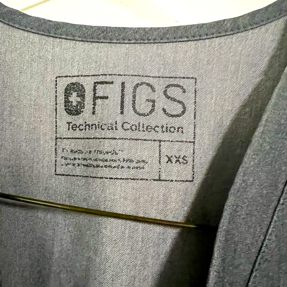 Figs Scrub Set - Picture 5 of 6